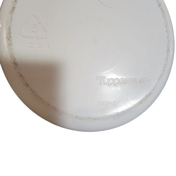 Tupperware White Canister With Blue Lid 2422A-2 - Picture 3 of 3